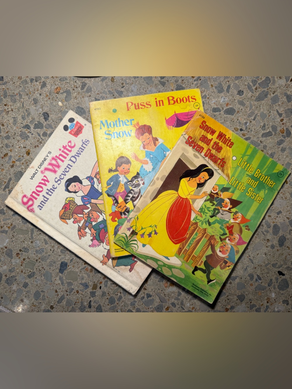 Vintage Book Bundle Snow White, Mother Snow, Puss in Boots MCM Illustrations